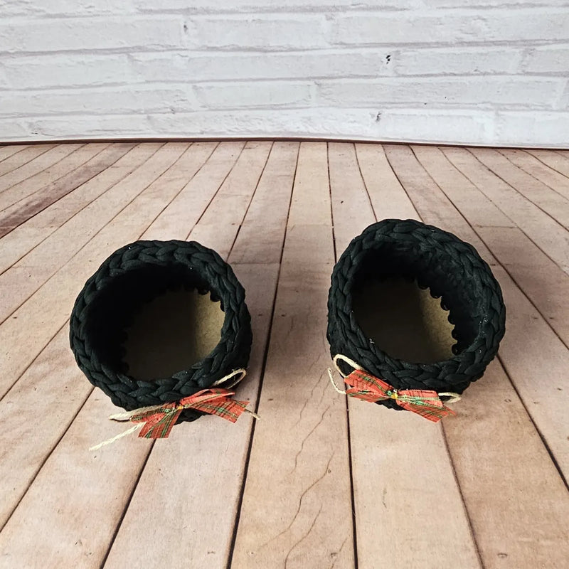 Kit Porta Panetone de Crochê Preto com laço Vermelho